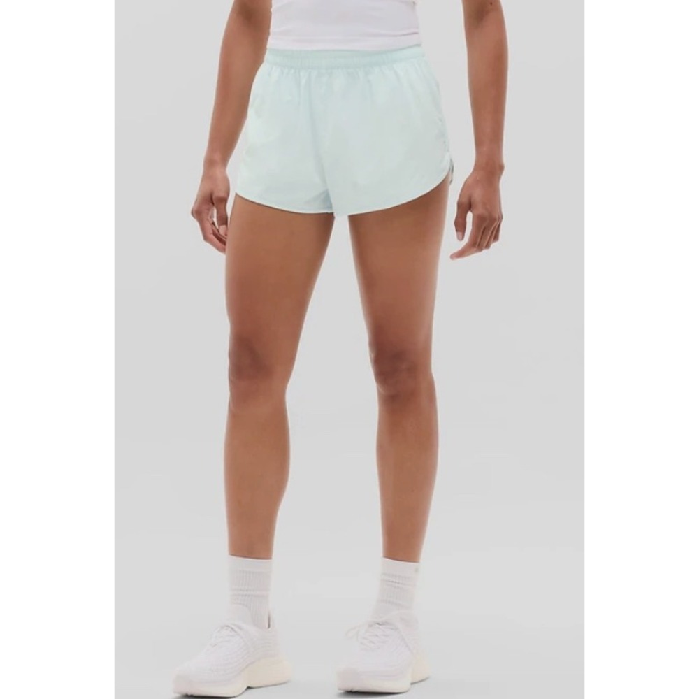Athleta Speedwork Mid Rise 2 1/2" Run Shorts Light Blue Athletic Gym Womens M